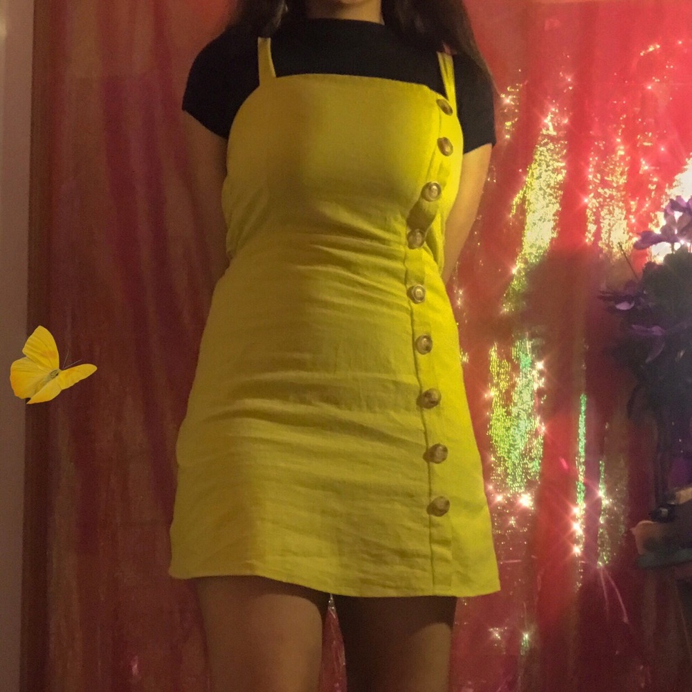 retro yellow button down dress!